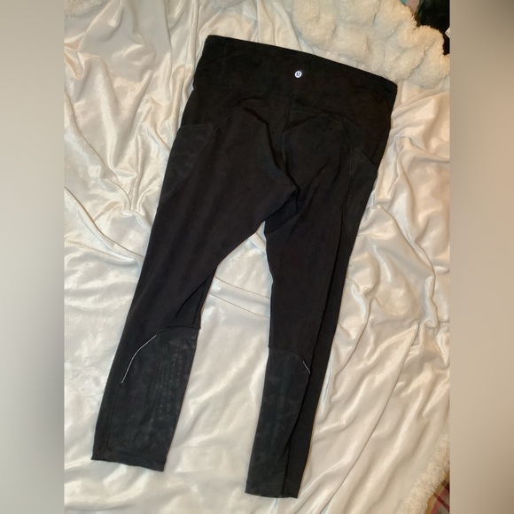 Lululemon fast and free high rise crop 23” mesh - Picture 2 of 4